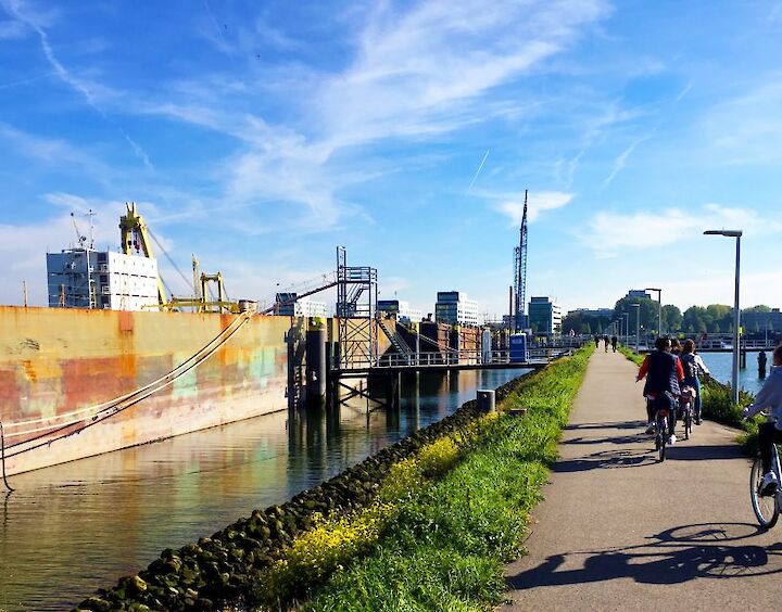 Bike tour of the city